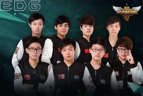 他先用蛇形 他先用蛇形